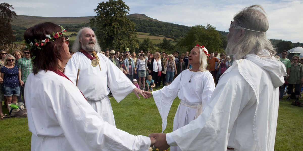 Druids and occultist in bitter spat over alleged vandalism of ancient sites and ‘made-up rituals’
