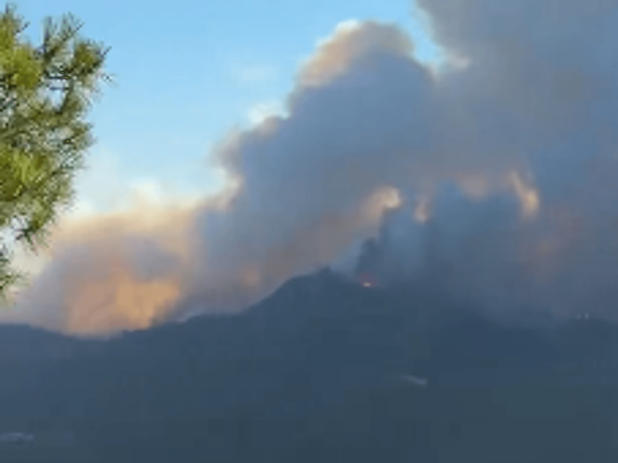 A huge wildfire in the Costa del Sol village of Benahavis