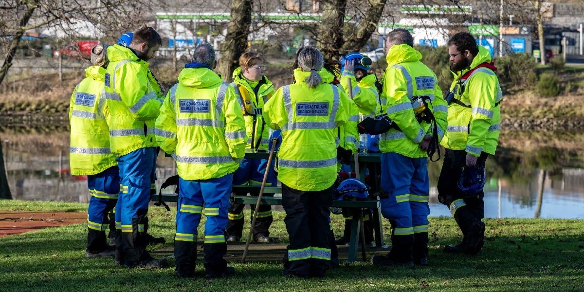 Aberdeen missing sisters: Body recovered from water amid search for pair who vanished near River Dee