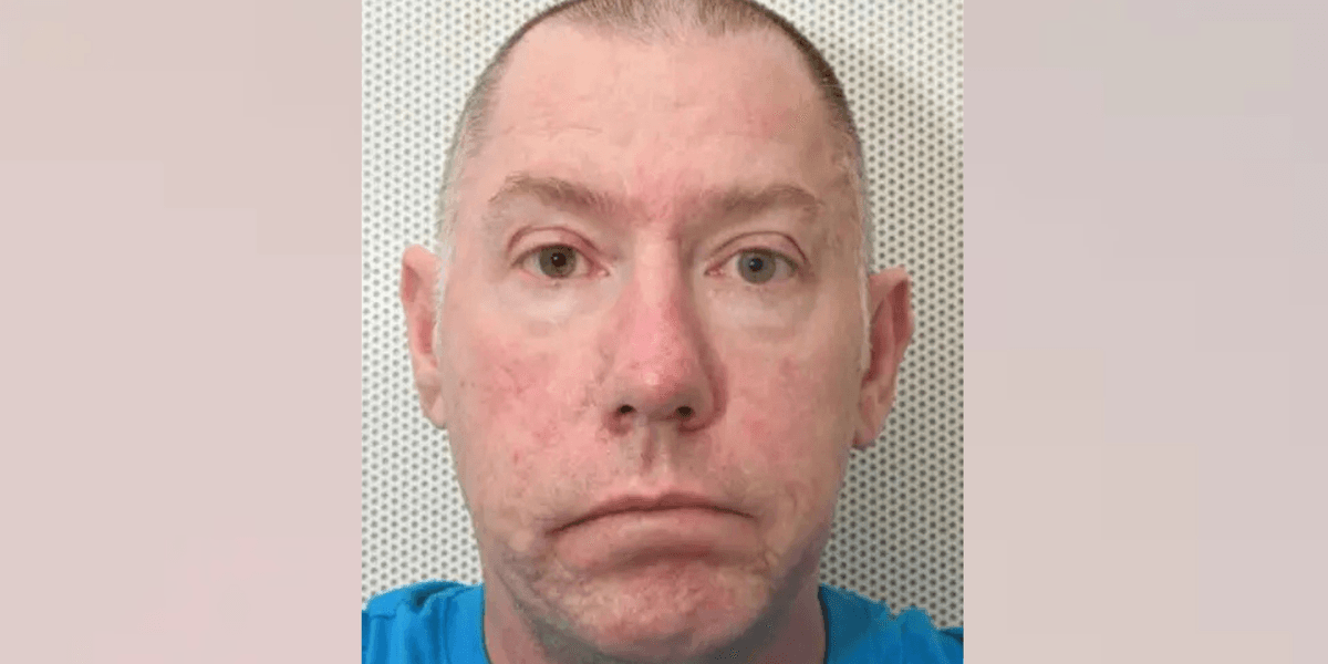 Serial rapist police officer was waved through vetting checks despite warnings