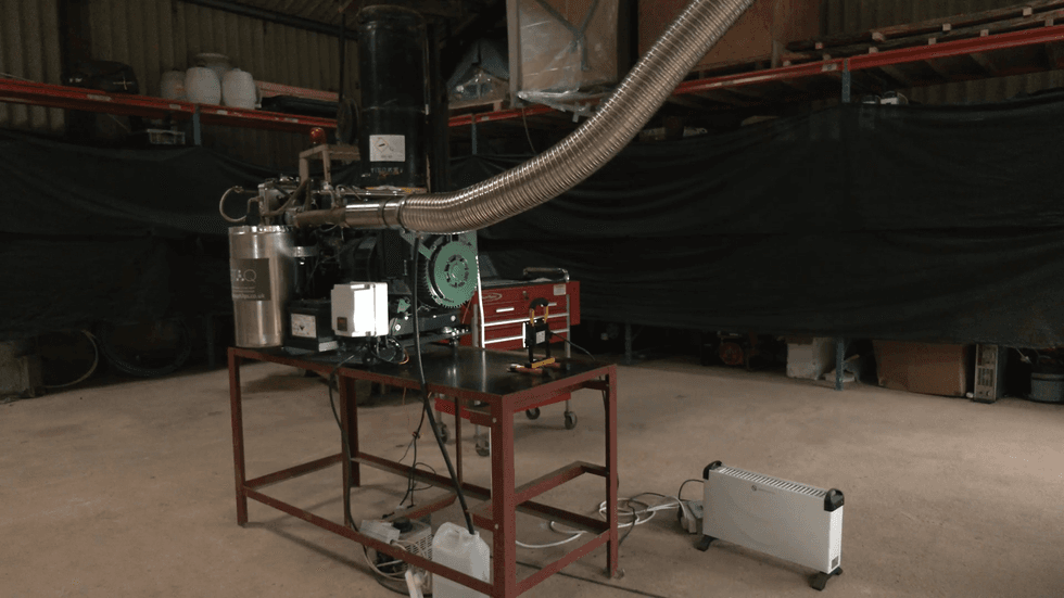 Ammonia engine