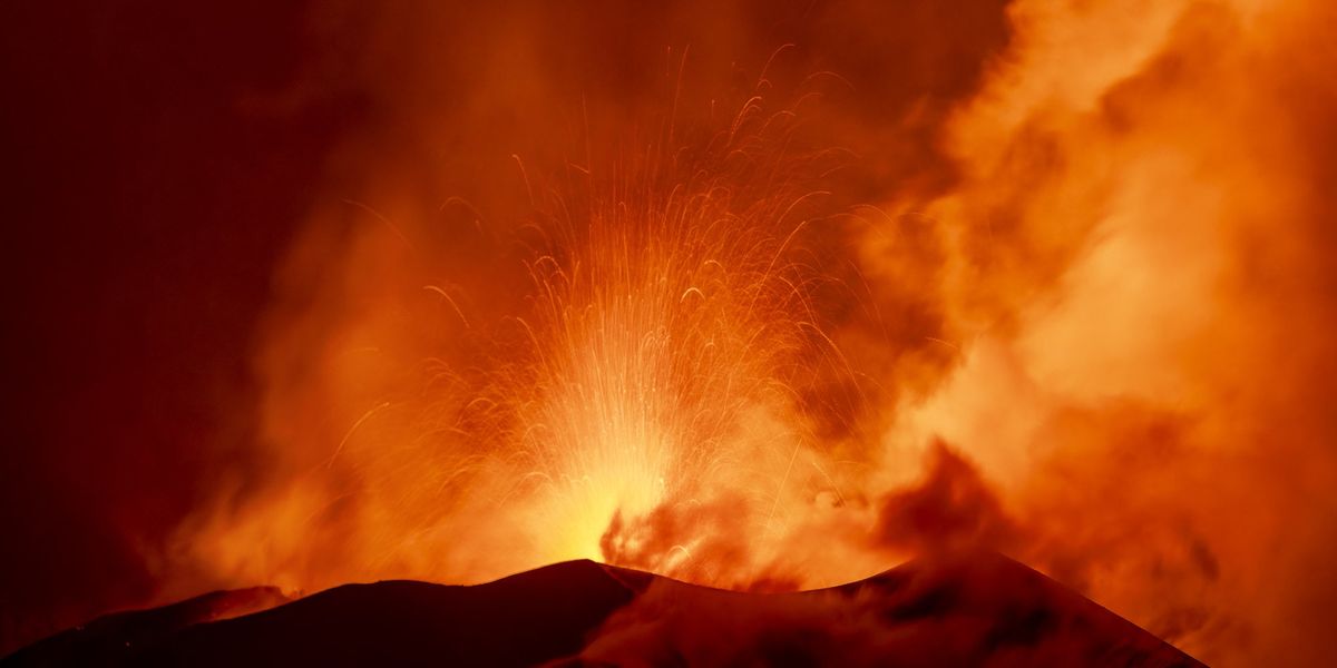 Ancient supervolcano that erupted over 450 million years ago with force of 1MILLION nuclear bombs discovered off Britain's coast