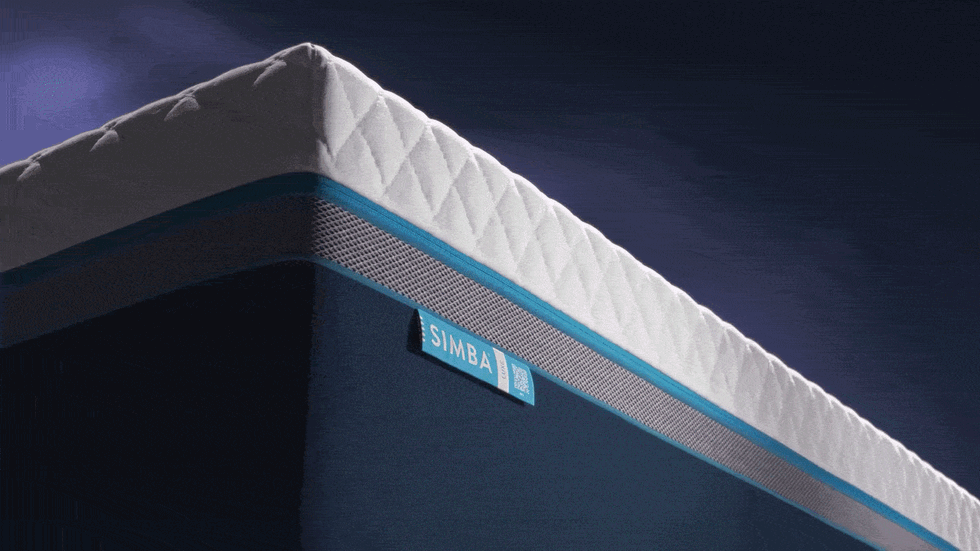 animated GIF showing the Simba mattress opening up to show its layers