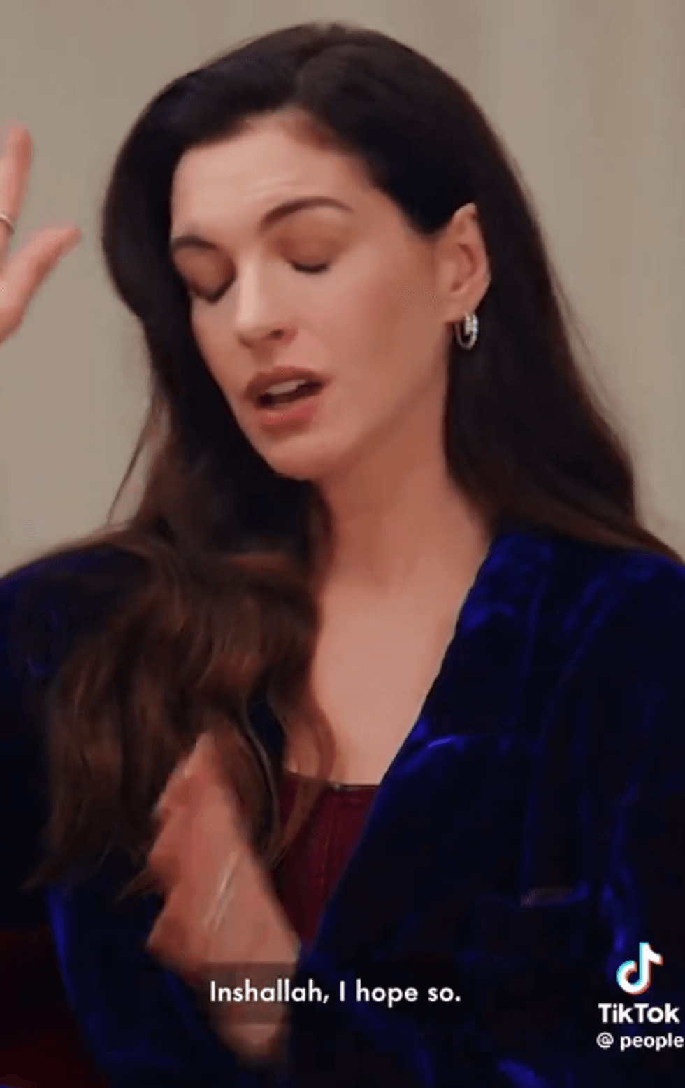 Anne Hathaway