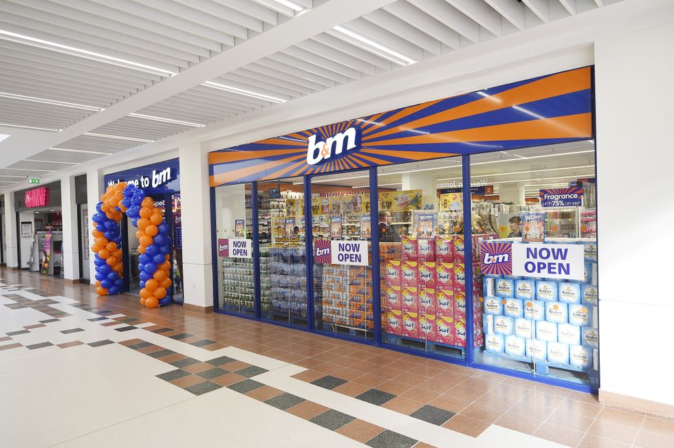 B&M store