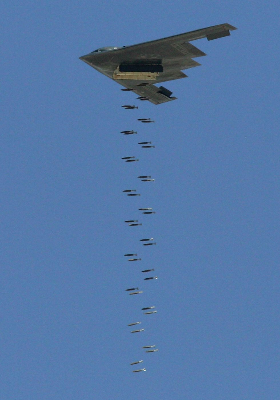 B-s bomber drops bombs