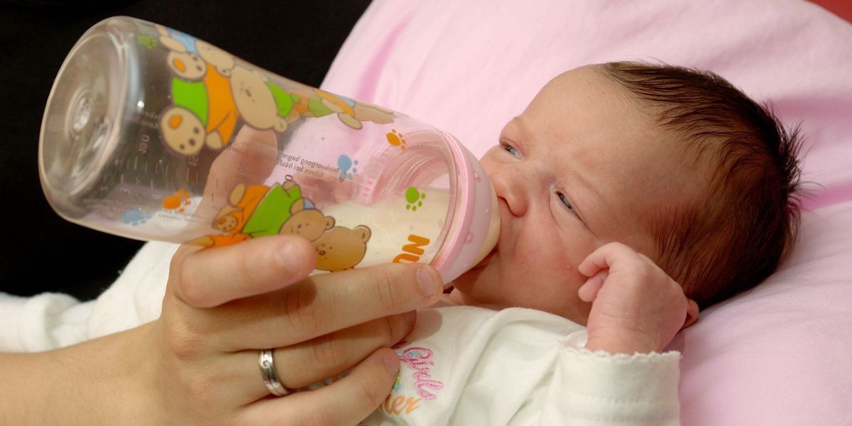 New parents issued urgent warning over 'must-have' sleep aid for babies