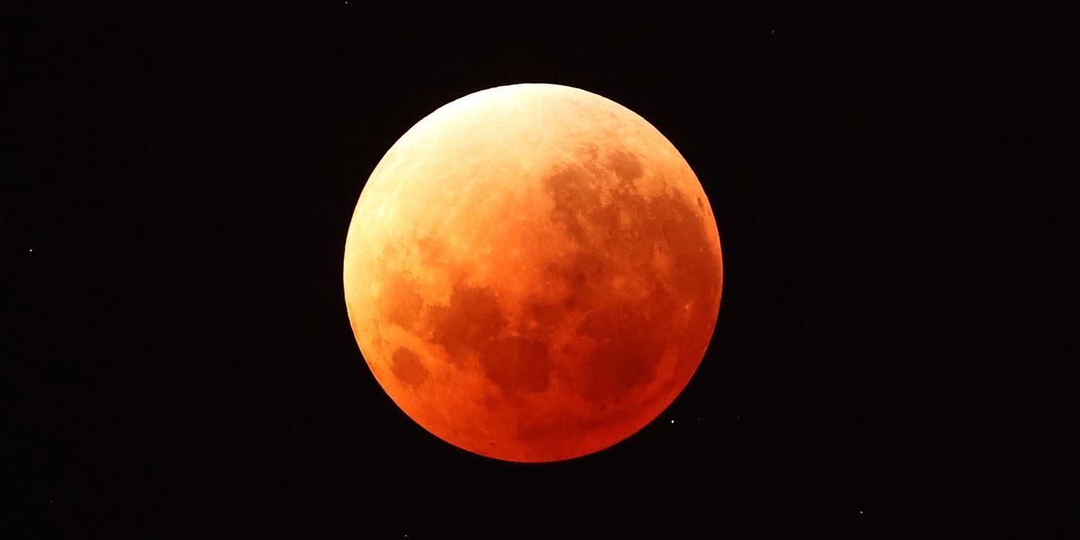 Blood Moon set to light up UK skies in just days as best spots to watch moment revealed