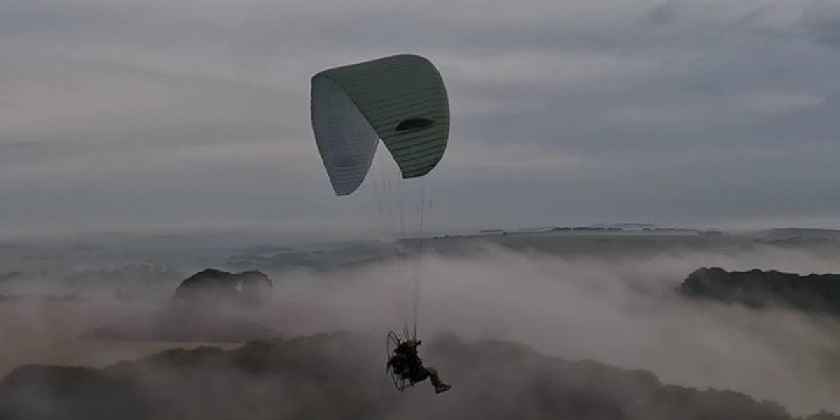 British soldiers could fly deep into enemy territory with revolutionary new paraglider