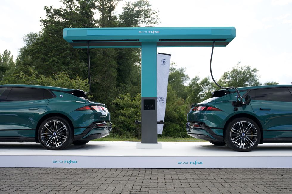 BYD's Flash Charging EV technology