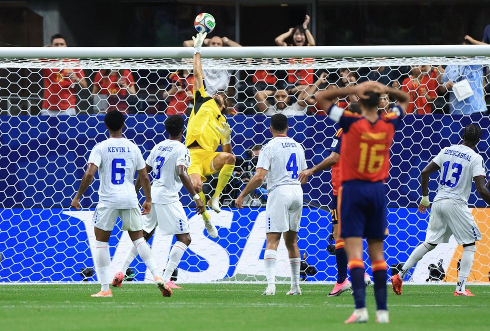 Cape Verde goalkeeper Josimar Vozinha has made several brilliant stops\u200b