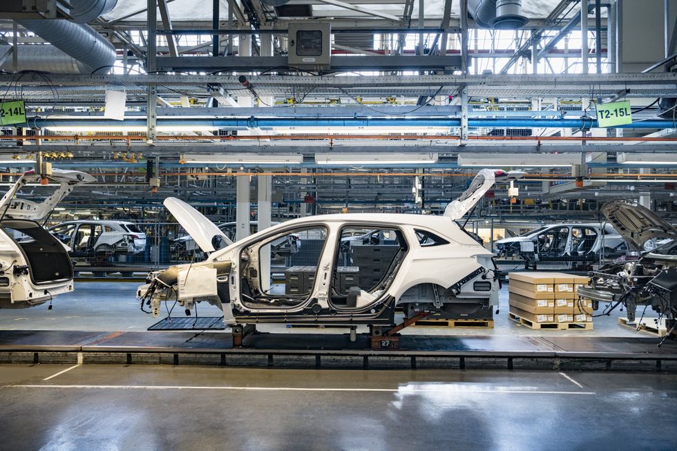 Car production at factory