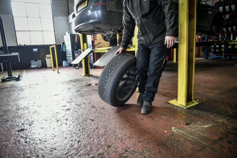 Car tyres