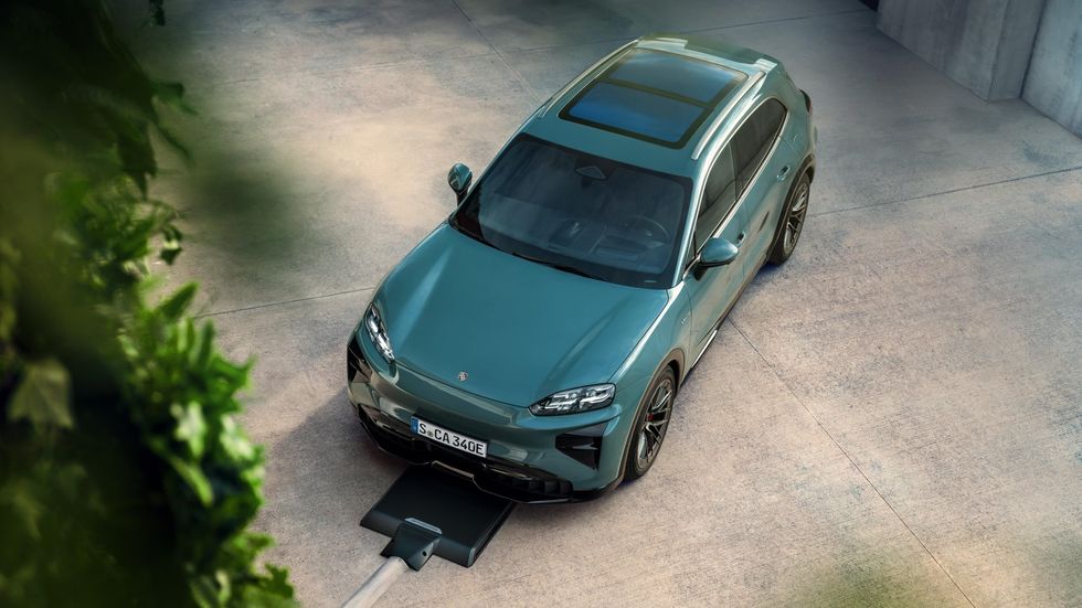 Cayenne Electric charging