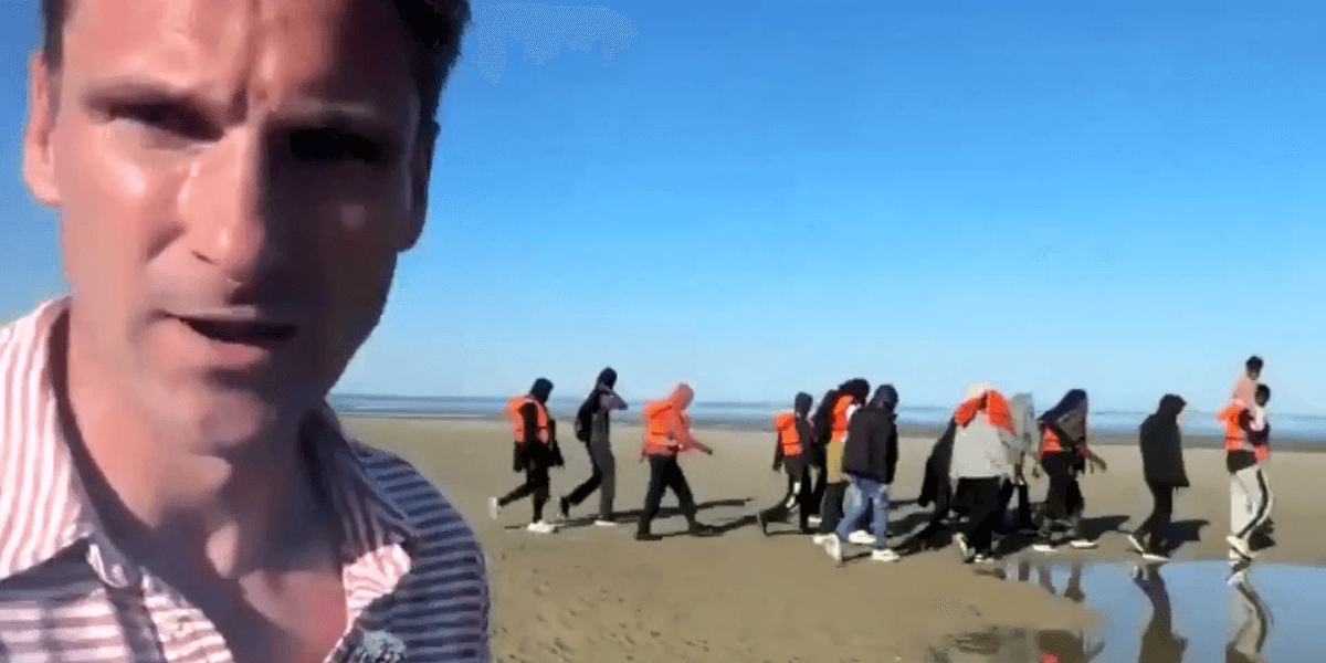Chris Philp exposes illegal migrants live on GB News as they attempt to cross Channel to Britain