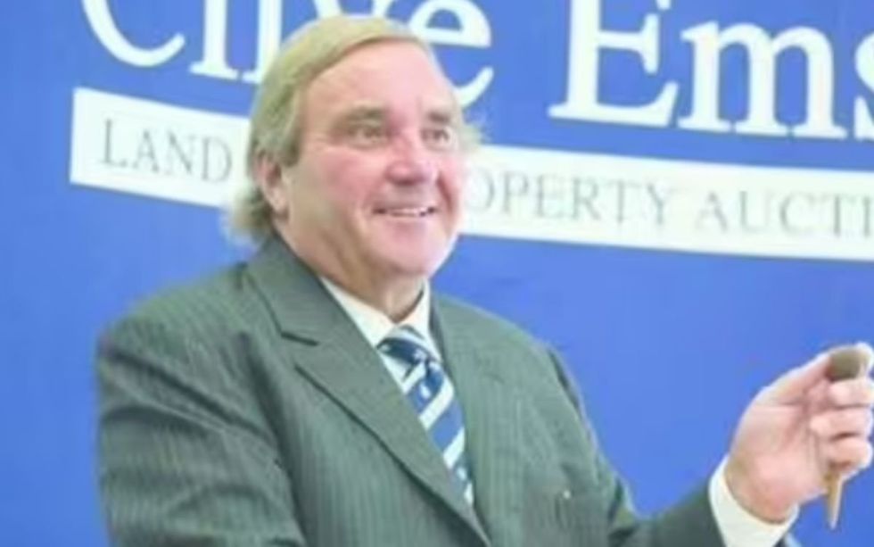 Clive Emson