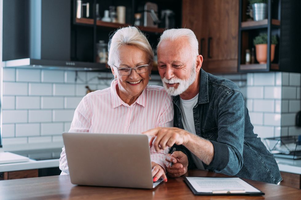 couple at laptop