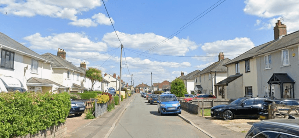 Crossways, Rogiet