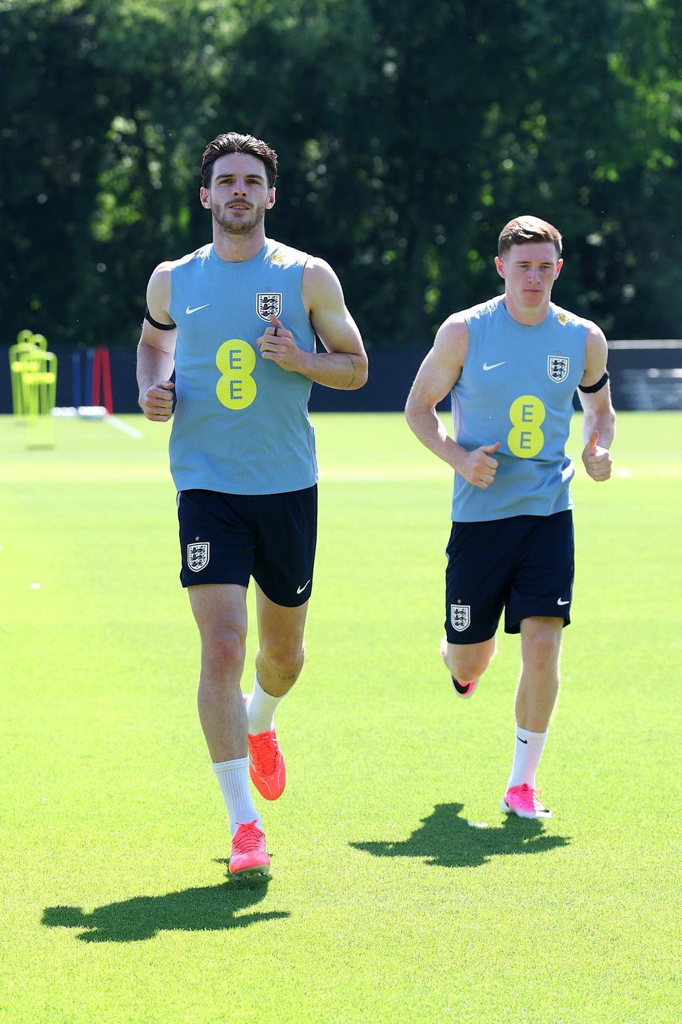 Declan Rice and Elliot Anderson pictured in England training at the World Cup