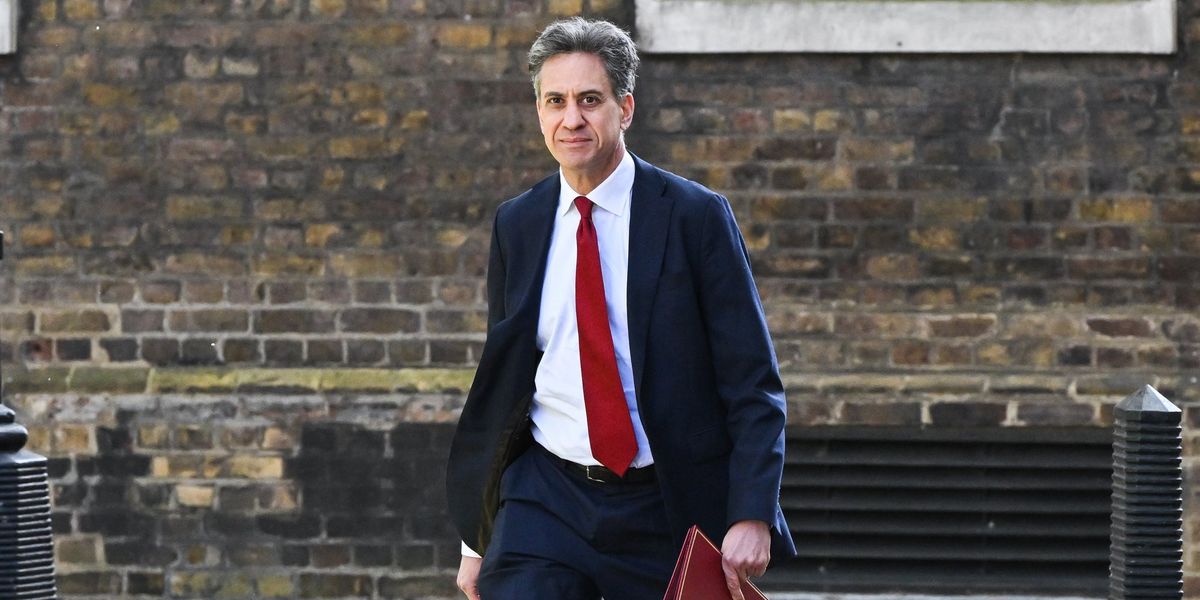 Labour to pay Ed Miliband's energy quango boss 'obscene' £458,000 while working just two days a week
