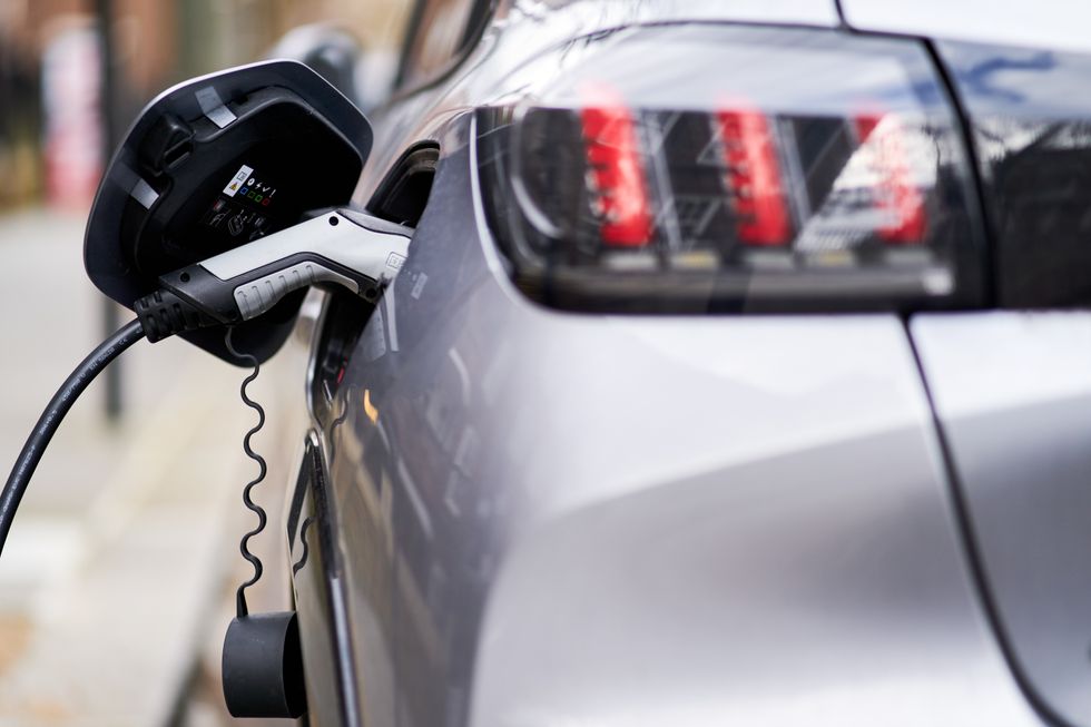 ELECTRIC CAR CHARGER