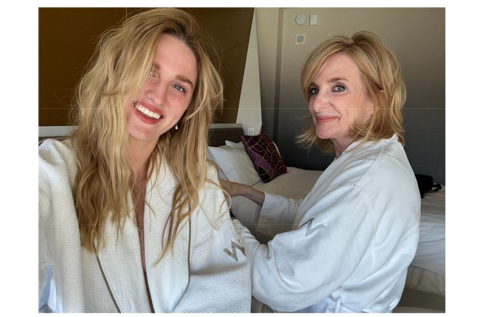 Elizabeth Kanna and daughter