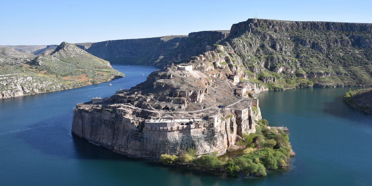 Bible mystery finally solved as geologists make major Garden of Eden river discovery