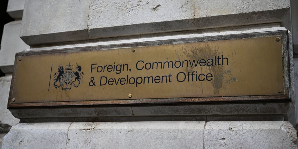 Foreign office issues fresh US travel warning as Britons told flights could be cancelled at 11th hour