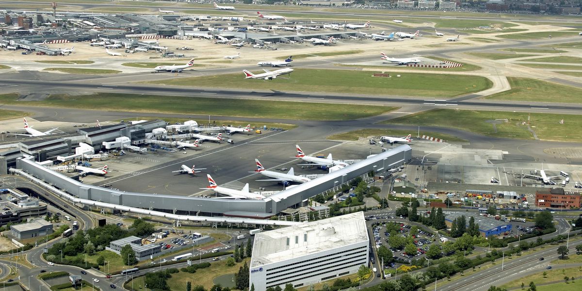 Third Heathrow runway MUST be blocked despite airport expansion 'critical to national growth'