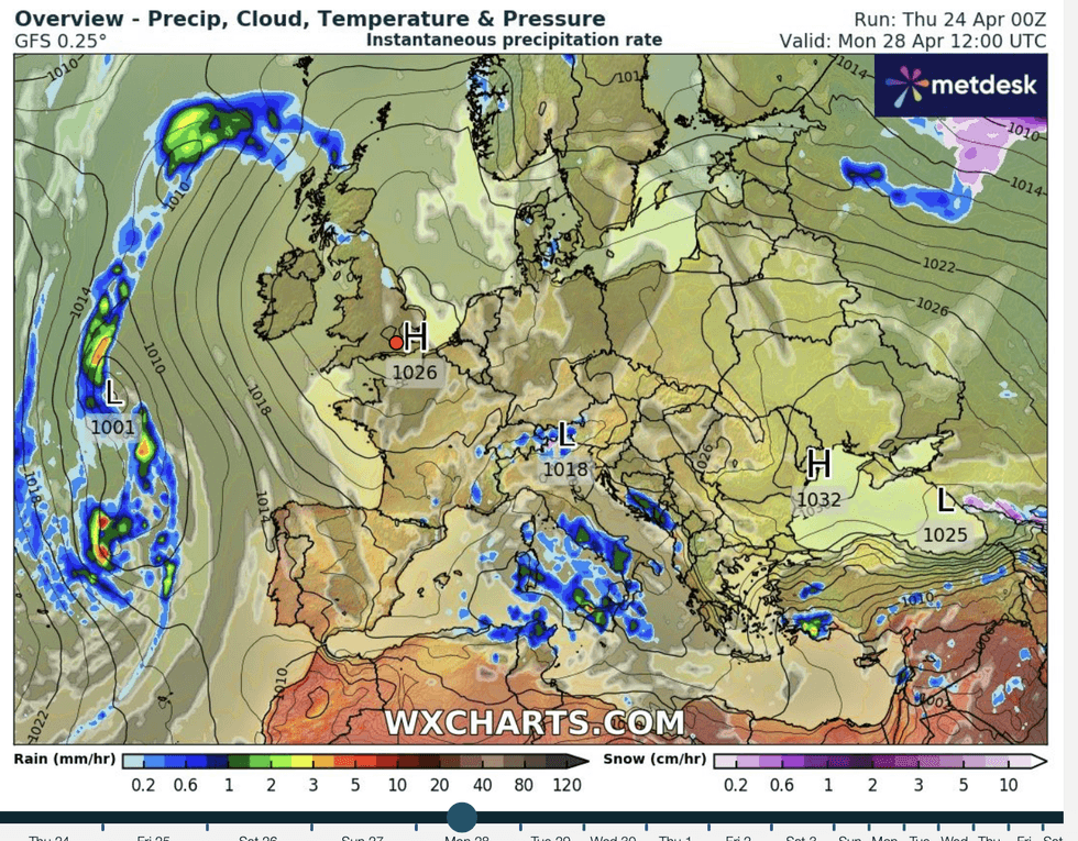 High pressure builds over the UK