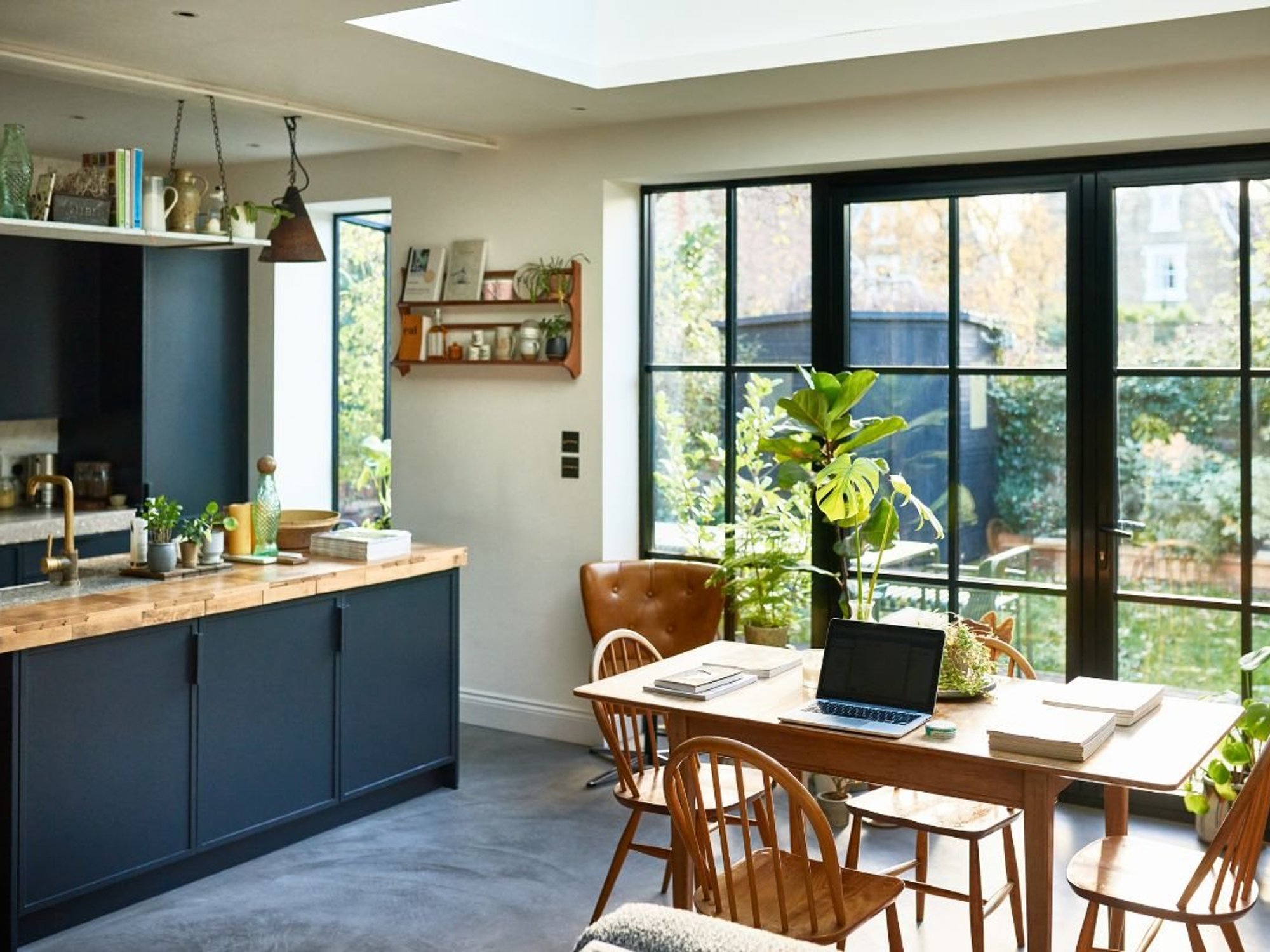 HOME FURNITURE