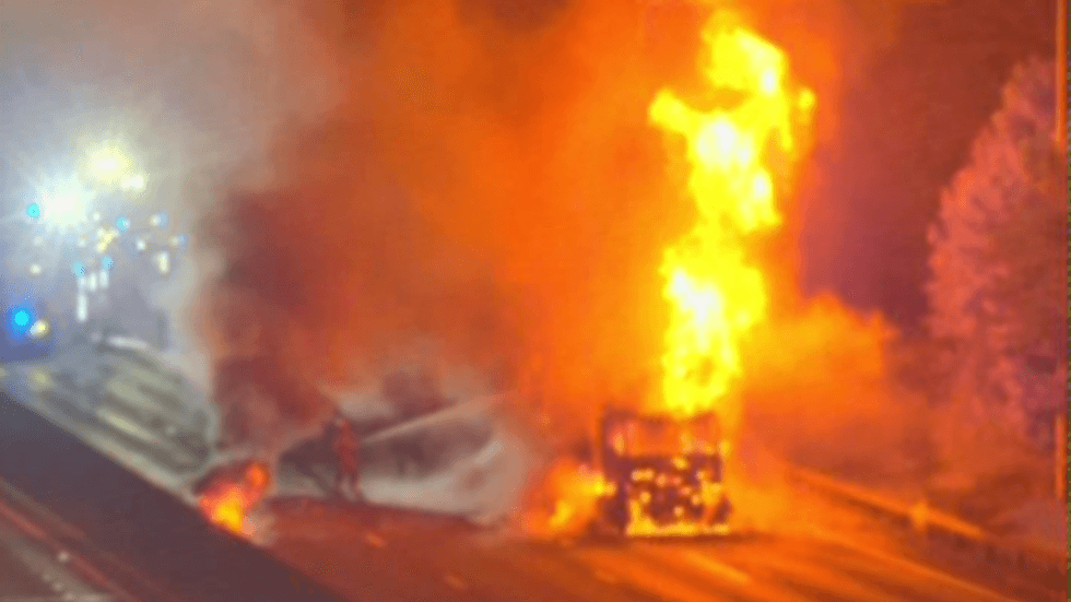 Huge lorry fire on the M25