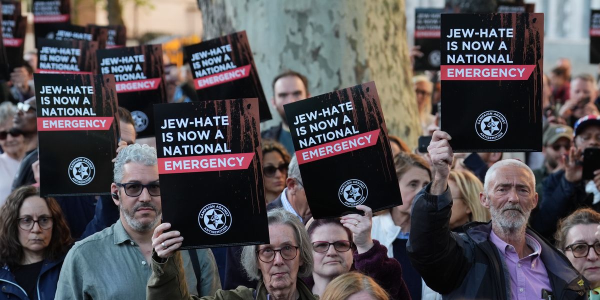 'This country belongs to you as much as any of us', says letter of support to Jewish community