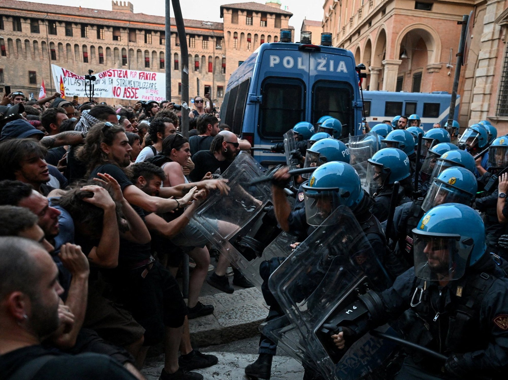 Left-wing violence erupts in Italy after 'aggressive' Moroccan dies during arrest