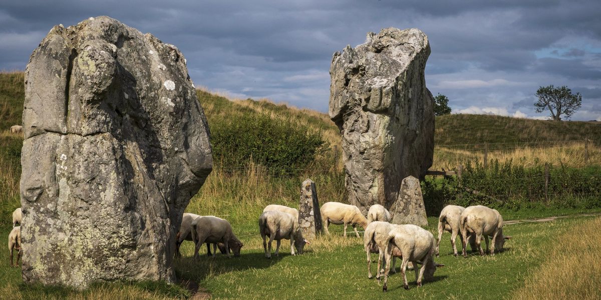 Council grants planning permission for 'jarring' 13ft pole to be erected at 5,000-year-old landmark