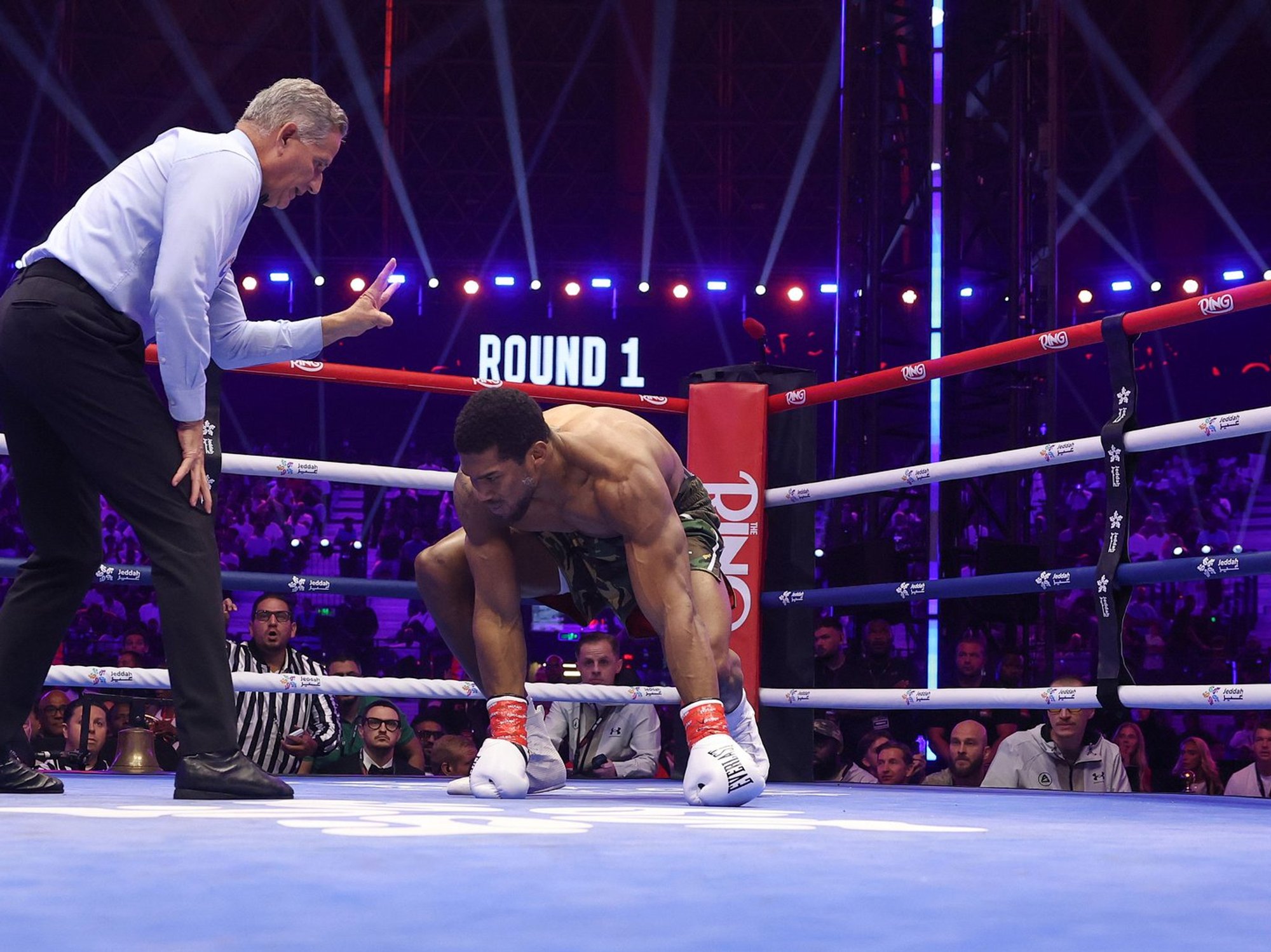 Eddie Hearn makes worrying confession after Anthony Joshua's bizarre victory over Kristian Prenga