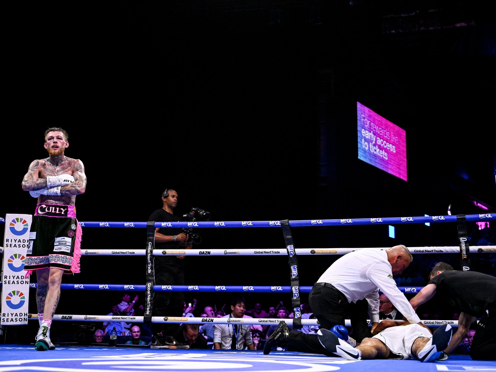 Boxer hospitalised after knockout defeat saw him require oxygen in the ring as statement released
