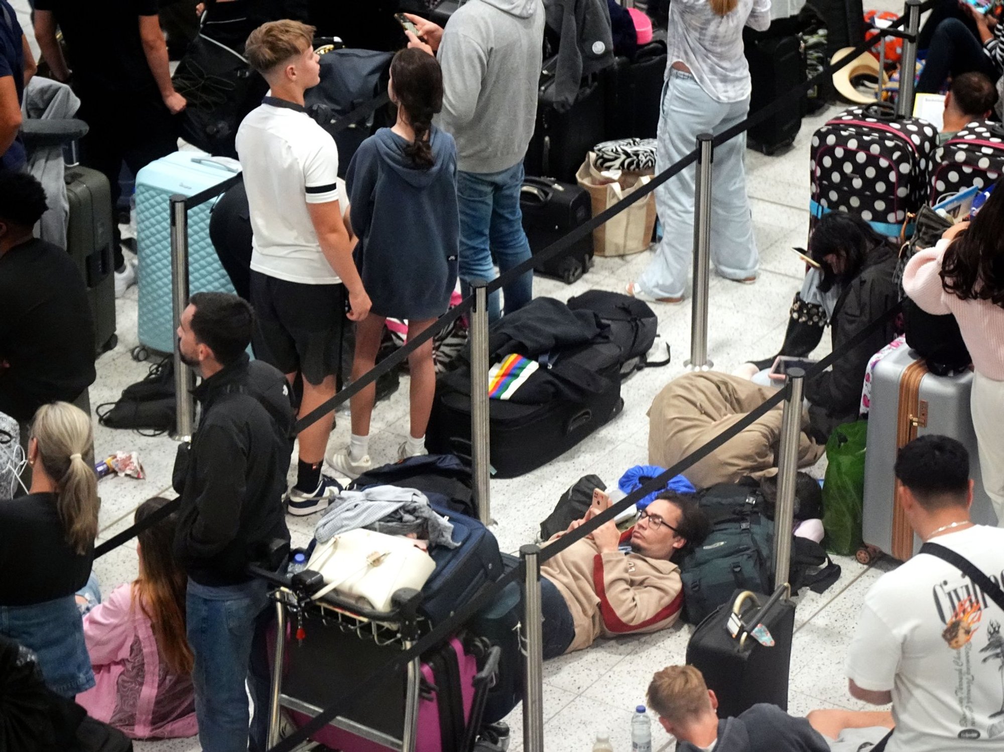 Gatwick Airport 'running out of fuel' as British tourist warned of holiday chaos