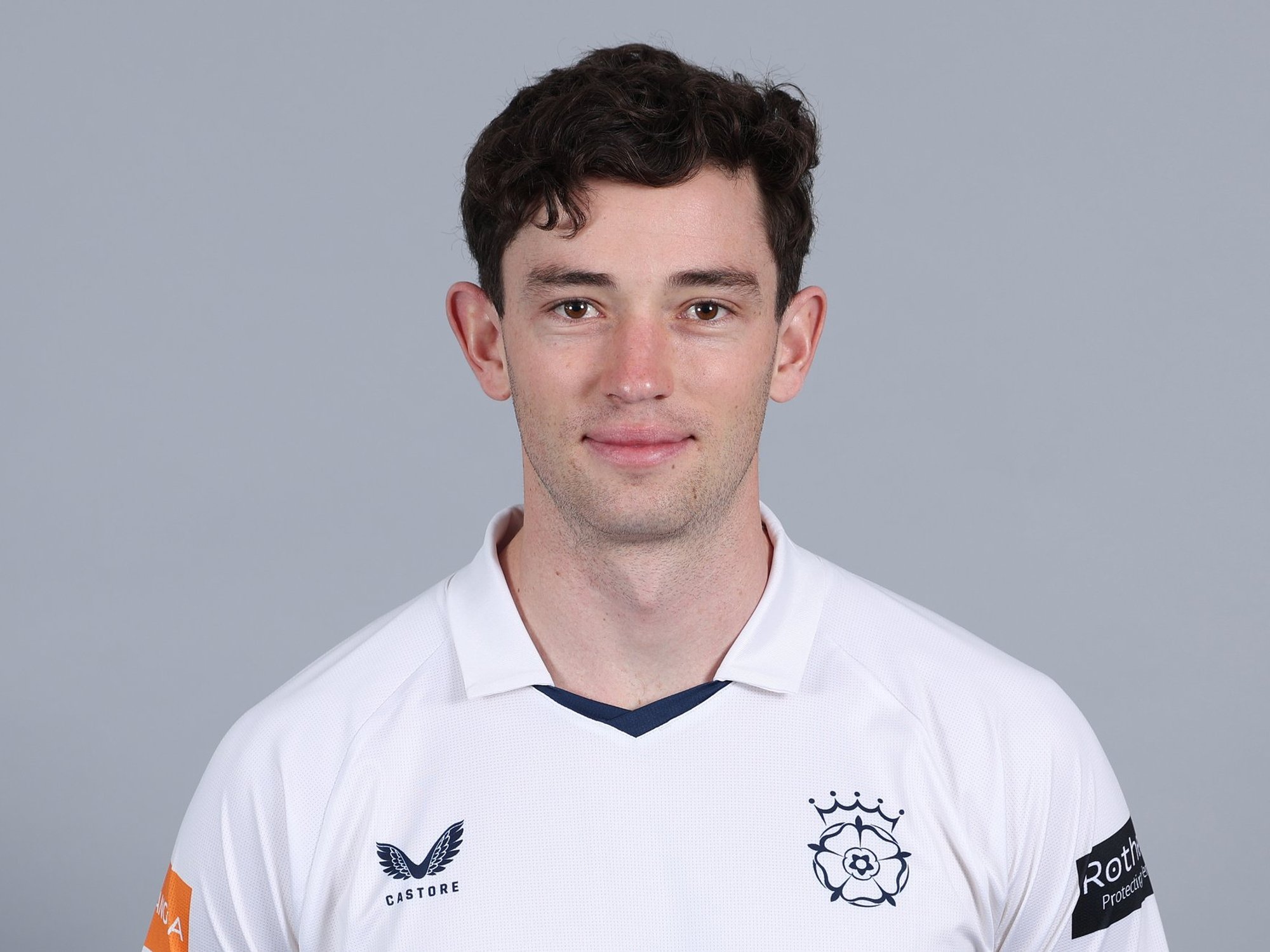 England star retires from cricket aged 25 after devastating injury blow