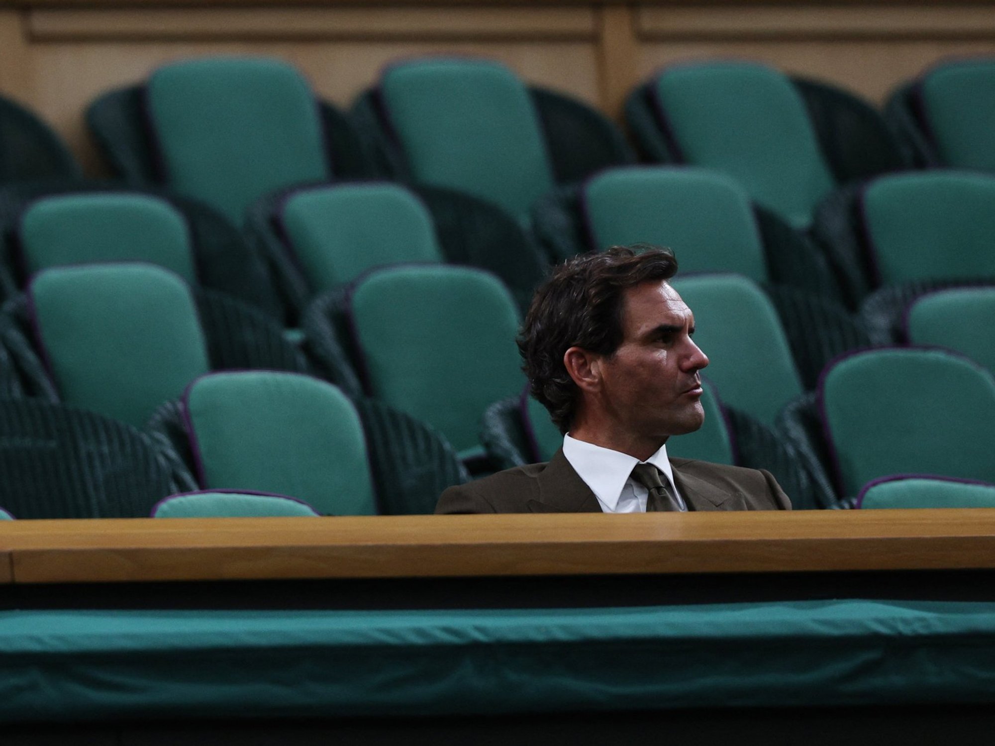 Roger Federer loses billionaire status after brutal financial hit in economic disaster
