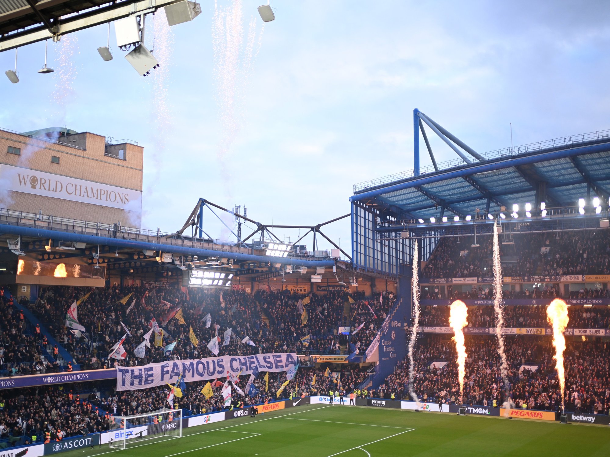 Ukrainian club Shakhtar Donetsk pinpoint Chelsea's Stamford Bridge as ideal new home