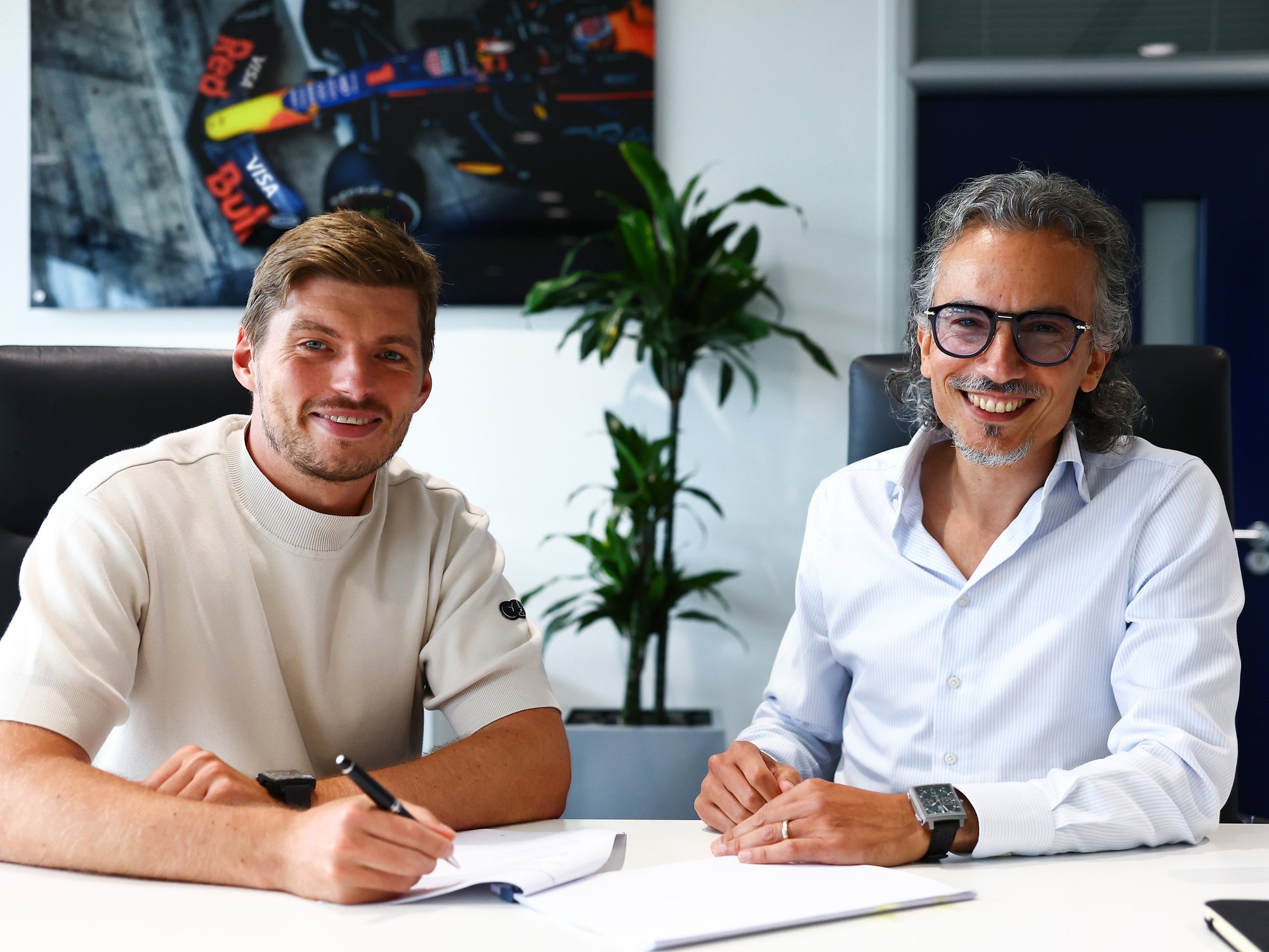Max Verstappen ends F1 future speculation with major Red Bull decision after McLaren talks