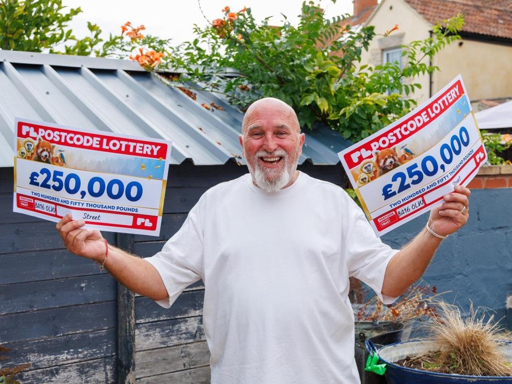 Veteran who forgot he bought Lottery tickets scoops £500,000 jackpot