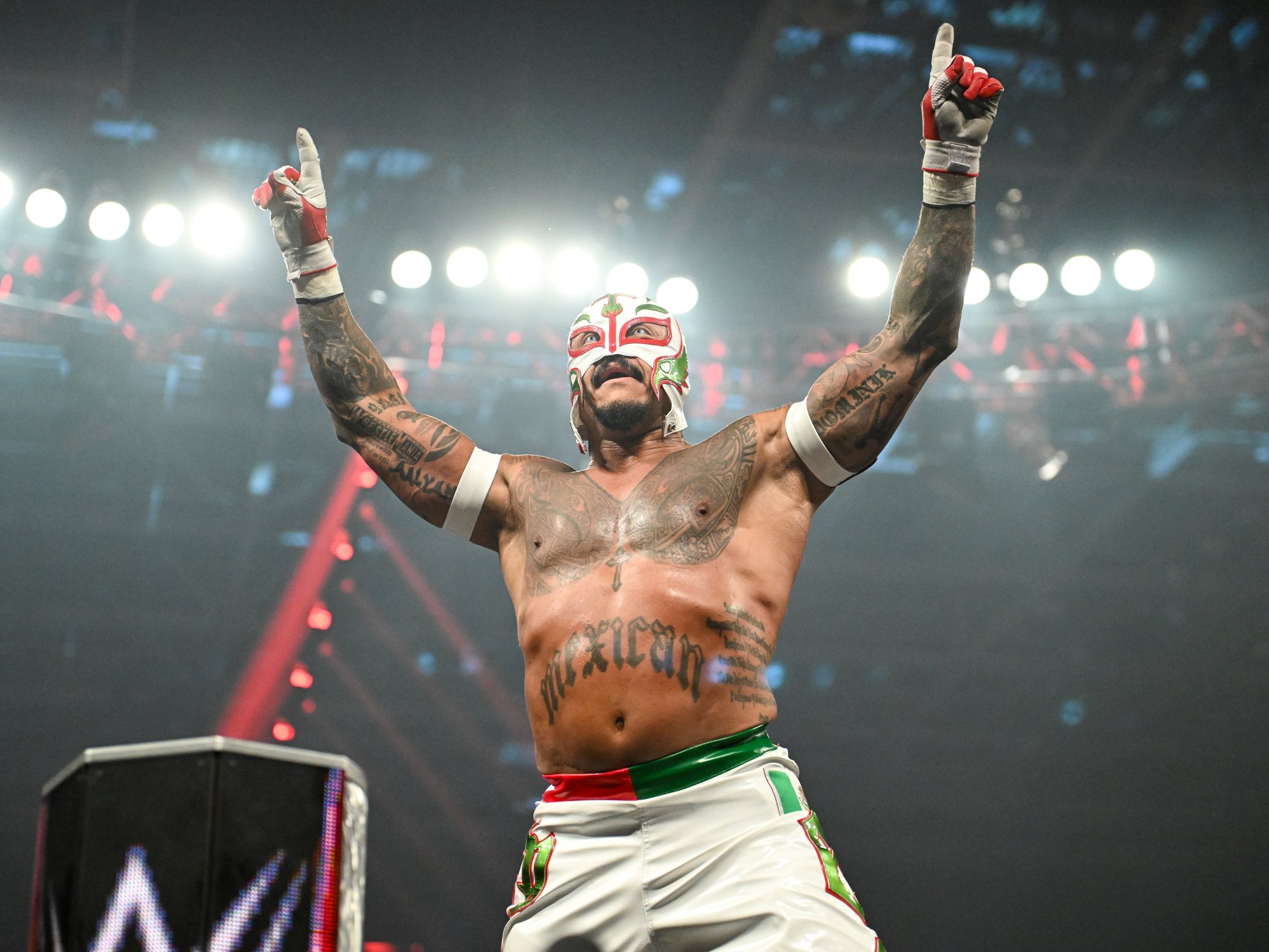 WWE legend Rey Mysterio makes feelings clear on celebrities and influencers in wrestling