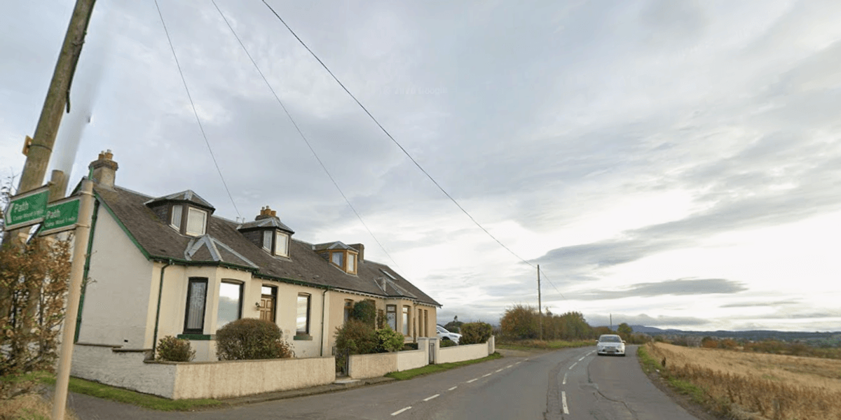 Isolated cottage risks being flooded with 1,000 new-build homes amid 'nightmare' plans