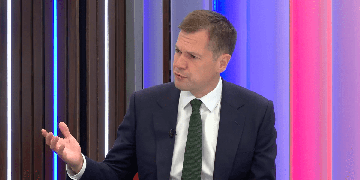 ‘Nasty piece of work!’ Robert Jenrick reacts after Zack Polanski will face no further action over Nigel Farage beheading post