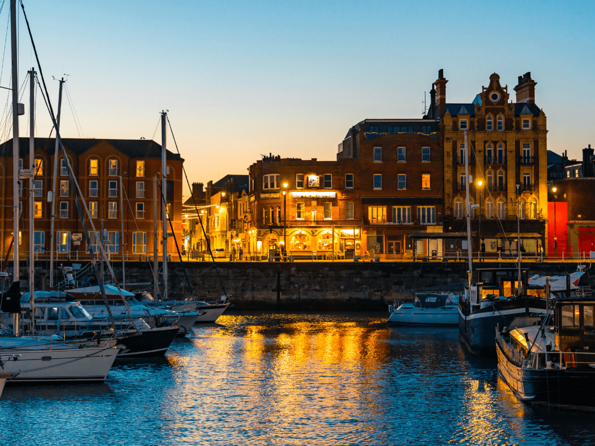 Man, 52, dies in Kent seaside town after double stabbing as murder probe launched
