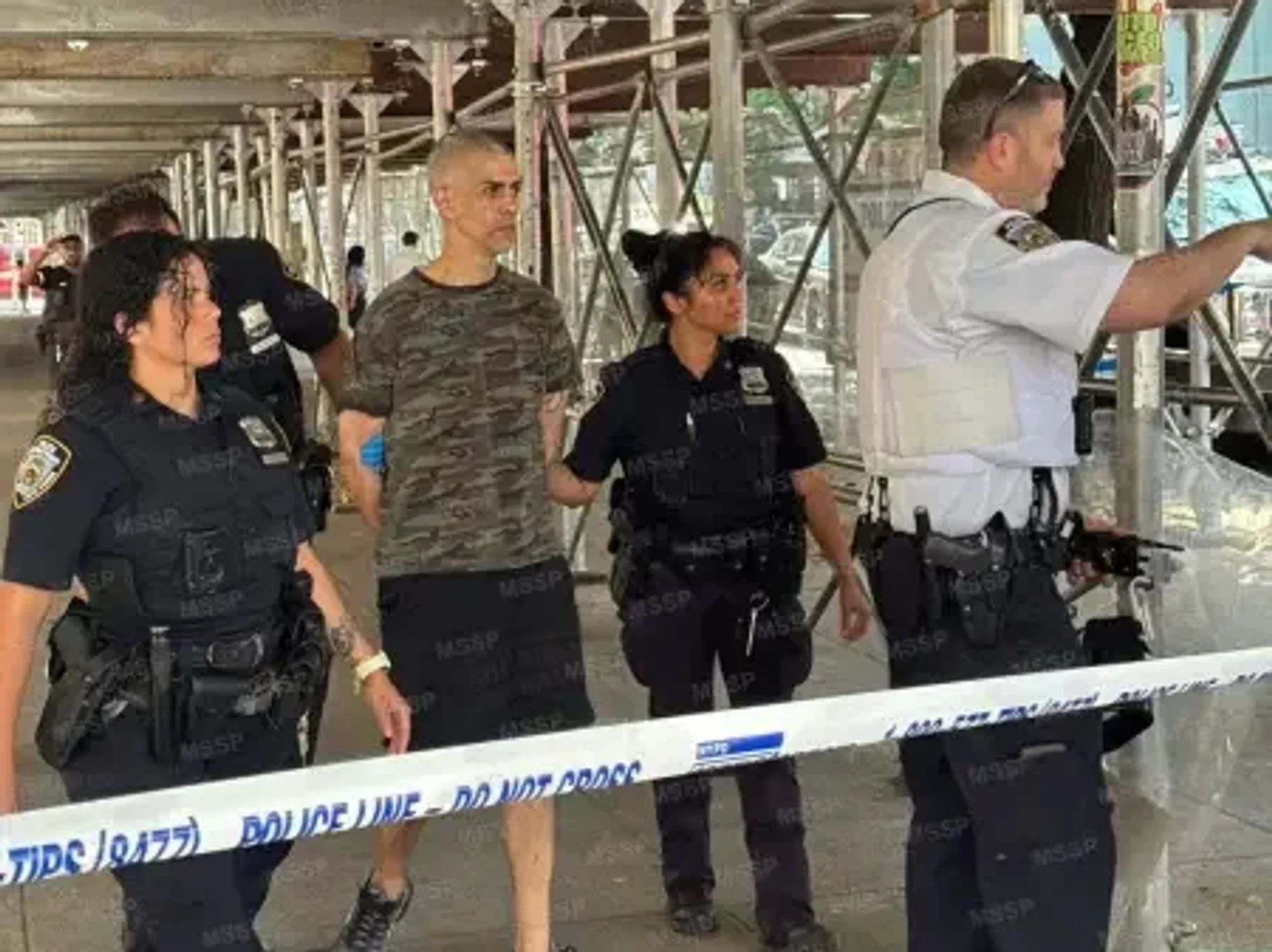 Knifeman yelling 'Allahu Akbar' stabs two men in New York City in bloodthirsty rampage