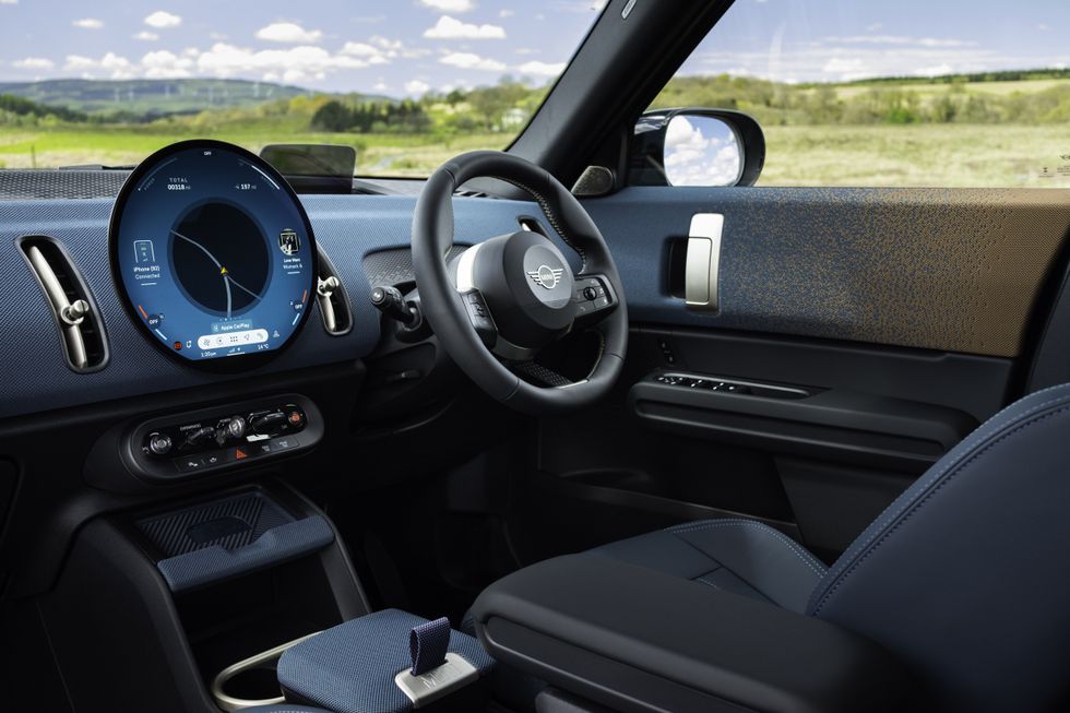 Interior of the Mini Countryman Electric E