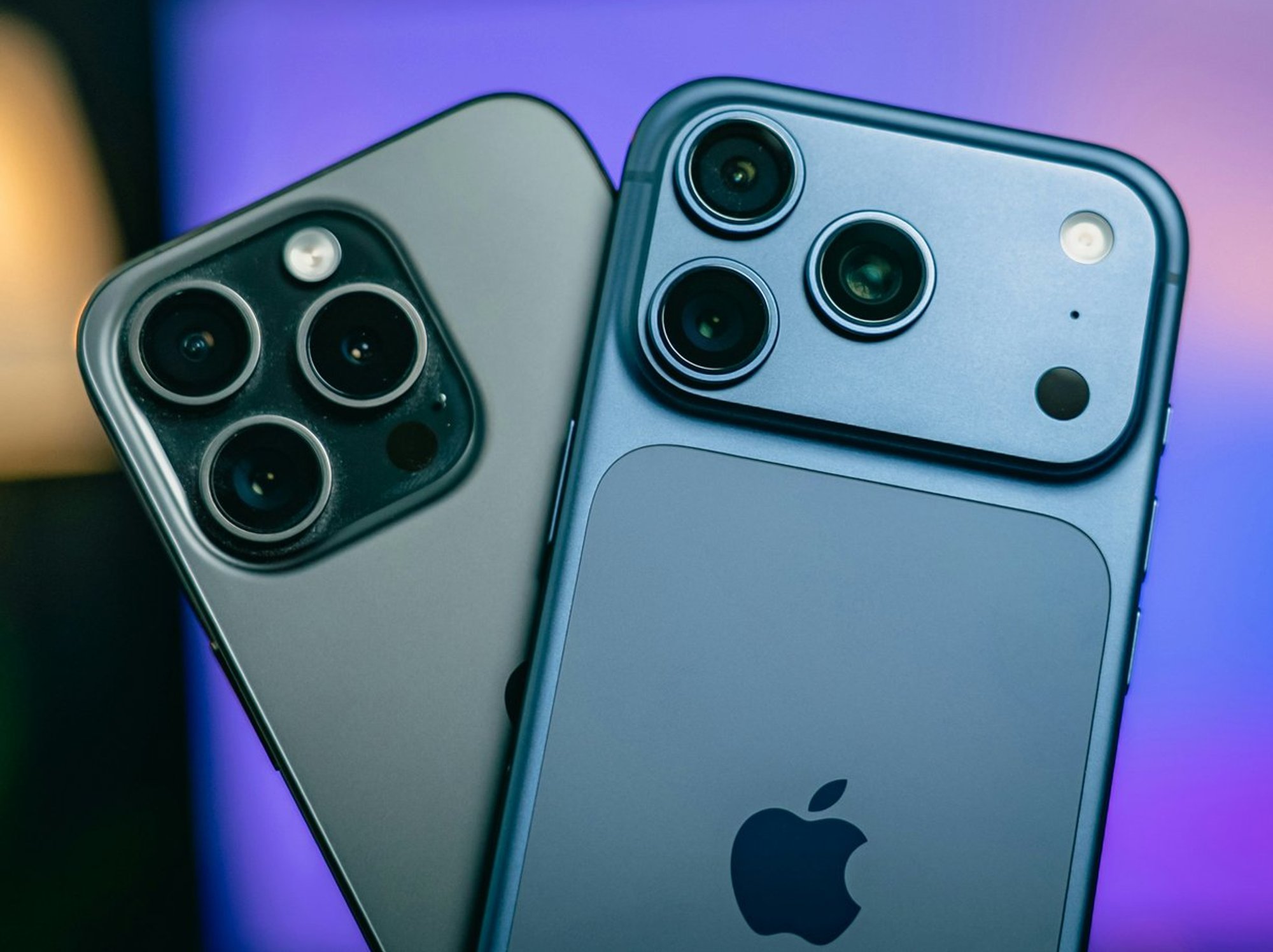 iphone 16 Pro Max and iPhone 17 Pro max pictured side by side